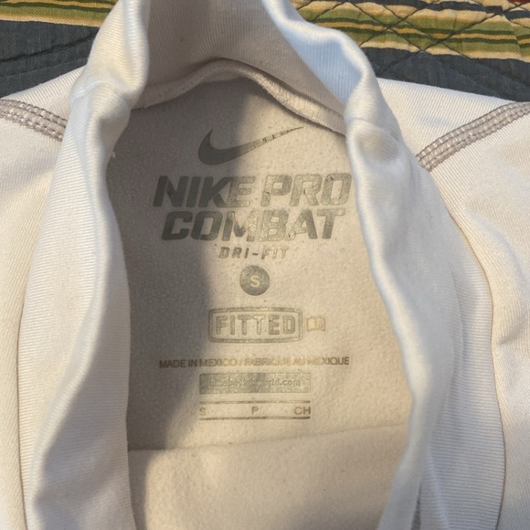 Nike long sleeve shirt - Picture 2 of 6